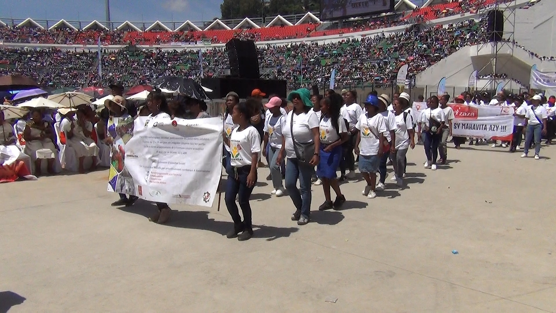 Projet SANDRATRA à Madagascar:  Les mères célibataires célèbrent à la Journée mondiale des femmes