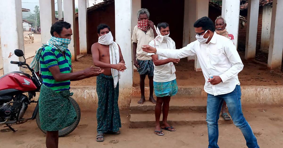 En Inde, Aide et Action développe un réseau de bénévoles communautaires pour promouvoir l’inclusion des travailleurs migrants malgré les craintes liées au Coronavirus